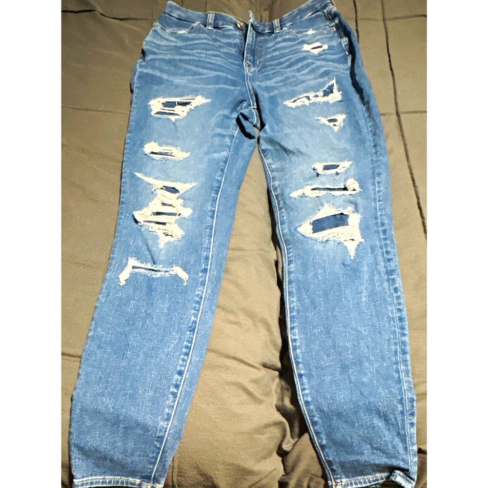 American Eagle Medium Wash Curvy High-Rise Distressed Jegging Jeans: Size 4